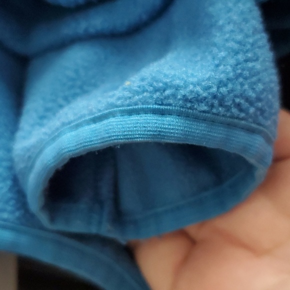 Tommy Hilfiger XL blue poly quarter zip pullover with full pouch (2006) - Picture 11 of 11